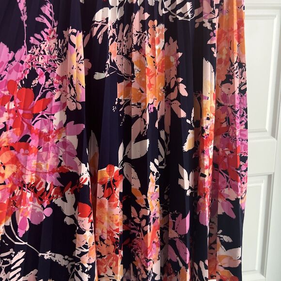 Maggy London Women's Vibrant Floral Knit Pleated Dress Navy Blue 12 knee length - Picture 4 of 7